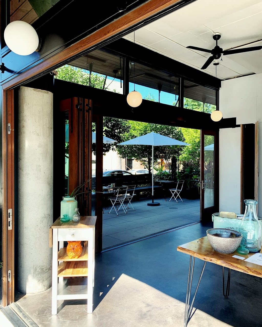 Bounty Kitchen Capitol Hill | restaurant | 550 19th Ave E, Seattle, WA 98112, USA | 2067172154 OR +1 206-717-2154