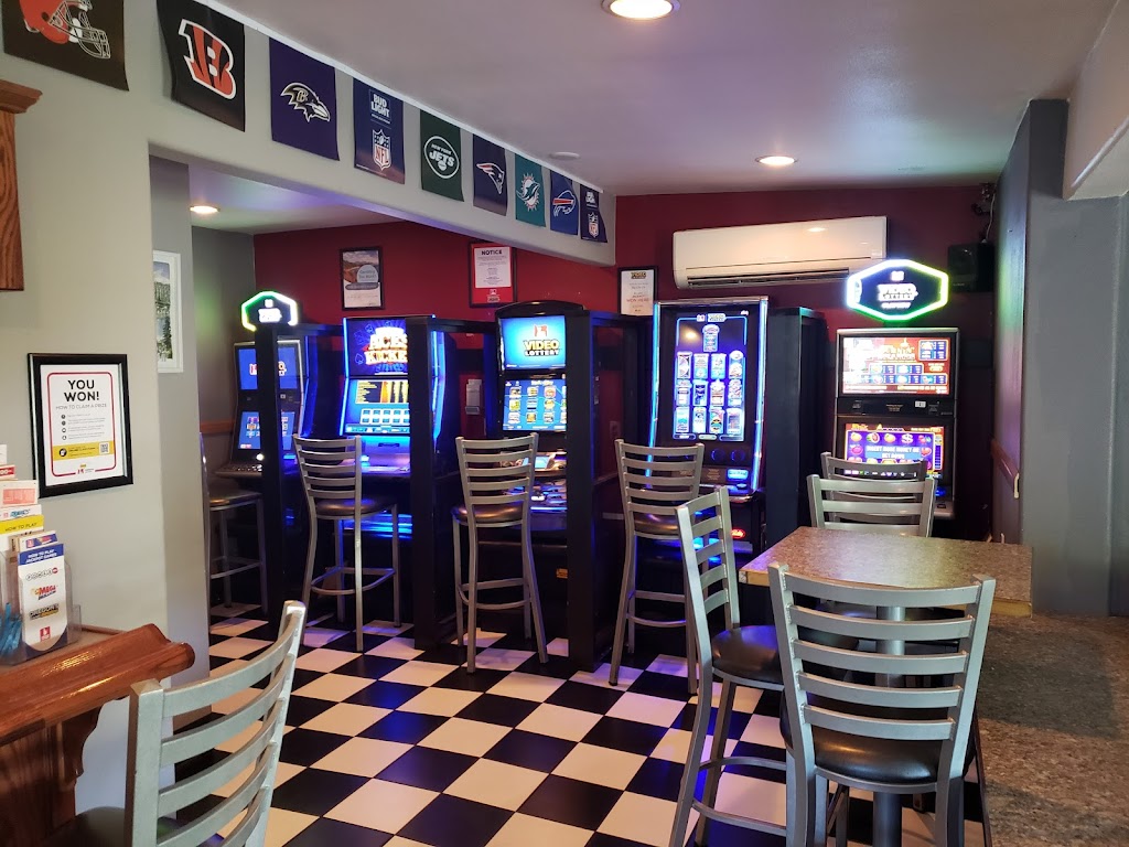 Del Rey Cafe and the Loft | night club | 5669 NE Stephens St, Winchester, OR 97495, USA | 5416721522 OR +1 541-672-1522