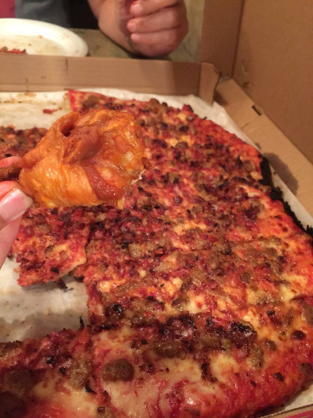 Pizza Oven | restaurant | 54 Vine St, Lockport, NY 14094, USA | 7164334390 OR +1 716-433-4390