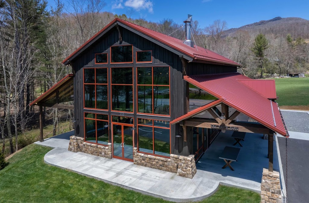 The Party Barn | restaurant | 610 Banner Elk Hwy, Banner Elk, NC 28604, USA | 8287372700 OR +1 828-737-2700