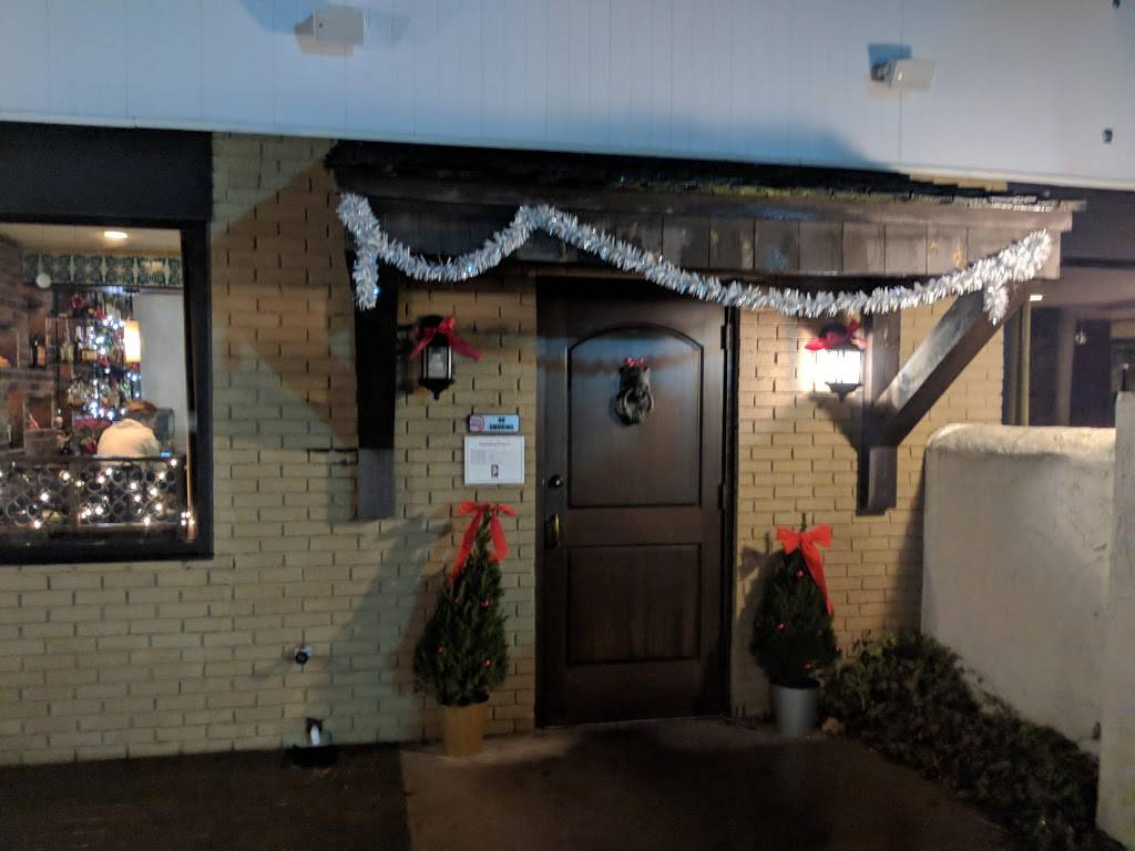 Mezon Tapas Bar & Restaurant | restaurant | 56 Mill Plain Rd, Danbury, CT 06811, USA | 2037480875 OR +1 203-748-0875