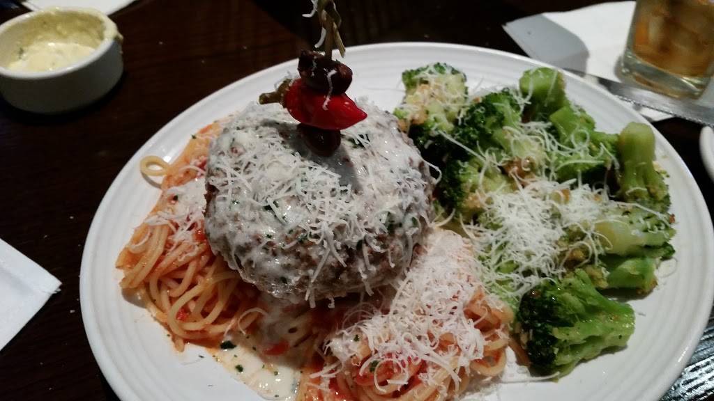 Carrabbas Italian Grill | restaurant | 160 Cypress Edge Dr, Palm Coast, FL 32164, USA | 3862469839 OR +1 386-246-9839
