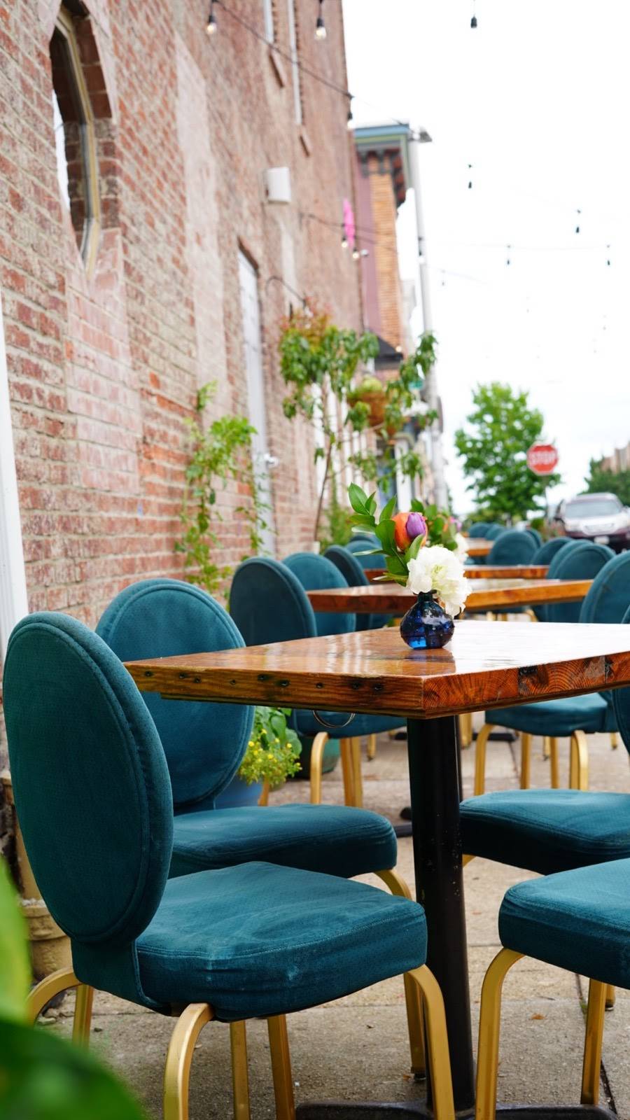 Sally Os | restaurant | 3531 Gough St, Baltimore, MD 21224, USA | 4106245631 OR +1 410-624-5631