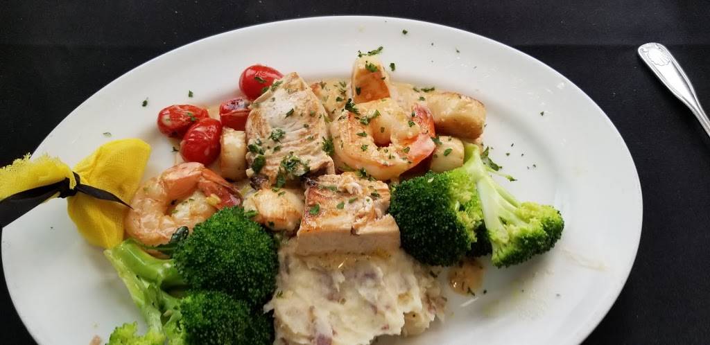 Yarmouth House | restaurant | 335 MA-28, West Yarmouth, MA 02673, USA | 5087715154 OR +1 508-771-5154