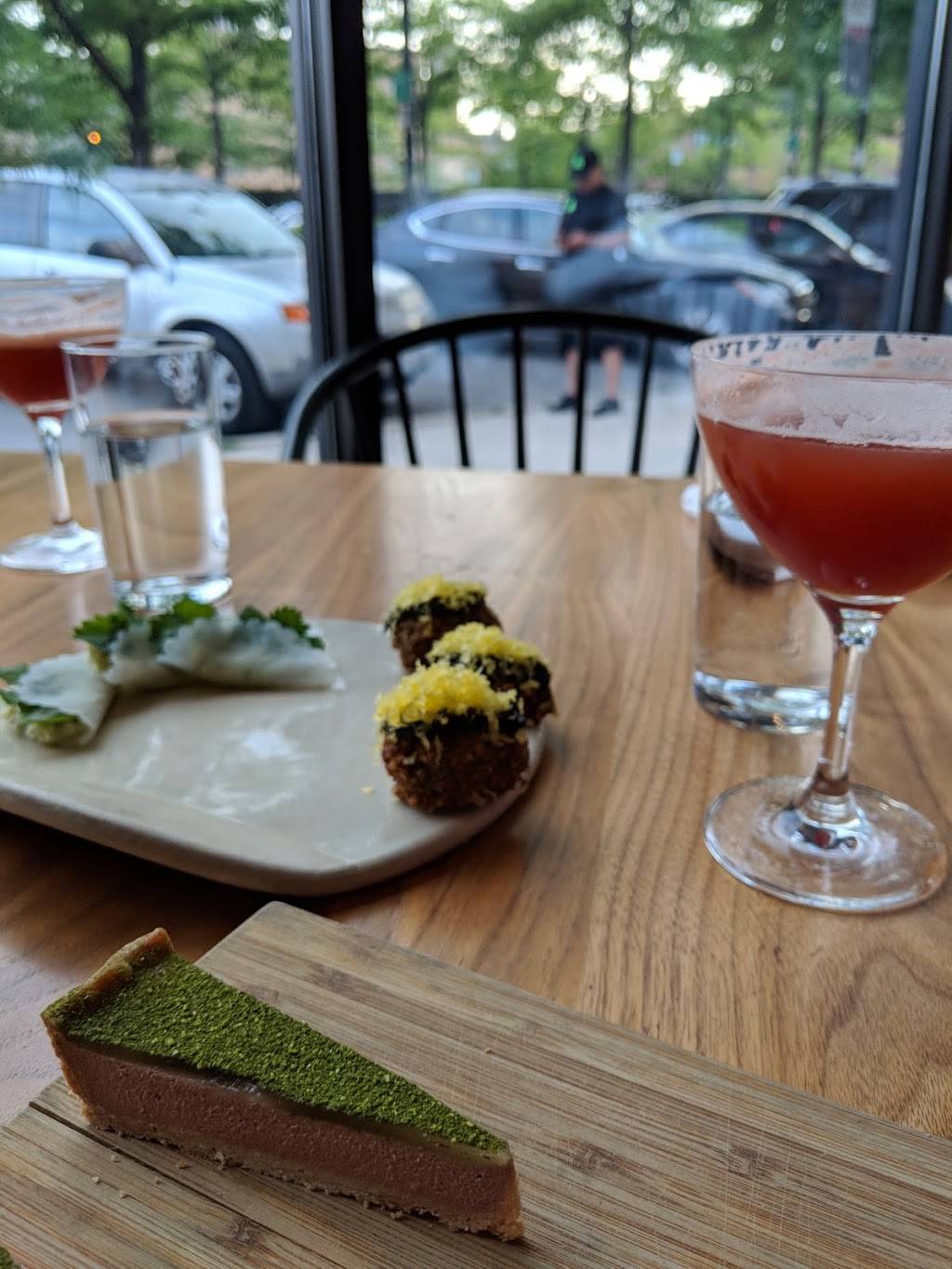 Elske | restaurant | 1350 W Randolph St, Chicago, IL 60607, USA | 3127331314 OR +1 312-733-1314