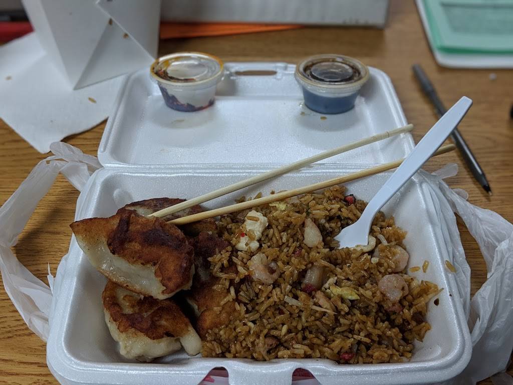 China Hut | restaurant | 5114 W Howard Ave, Milwaukee, WI 53220, USA | 4143298288 OR +1 414-329-8288