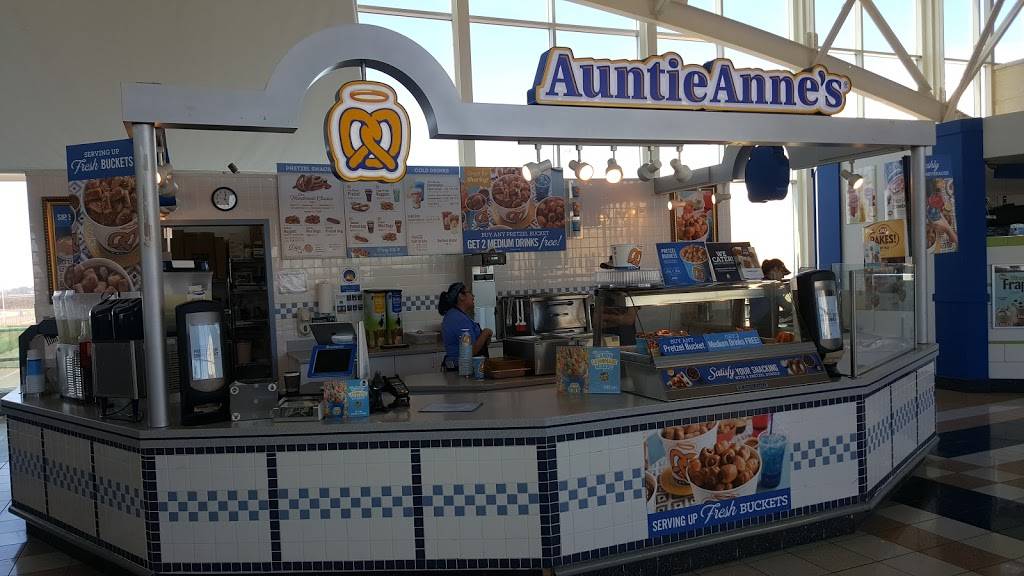 Auntie Annes Pretzels | bakery | 2510-2528, Pearl St, Belvidere, IL 61008, USA | 8155440287 OR +1 815-544-0287