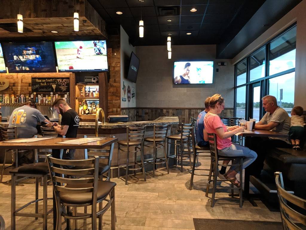 The Brass Tap | restaurant | 856 E, TX-114, Roanoke, TX 76262, USA | 6822377780 OR +1 682-237-7780