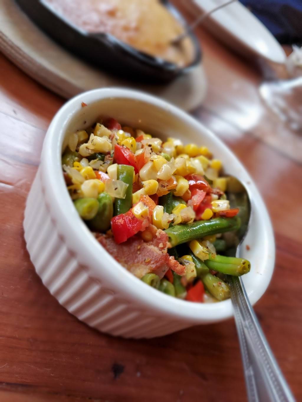 The Eagle Short North | restaurant | 790 N High St, Columbus, OH 43215, USA | 6147453397 OR +1 614-745-3397