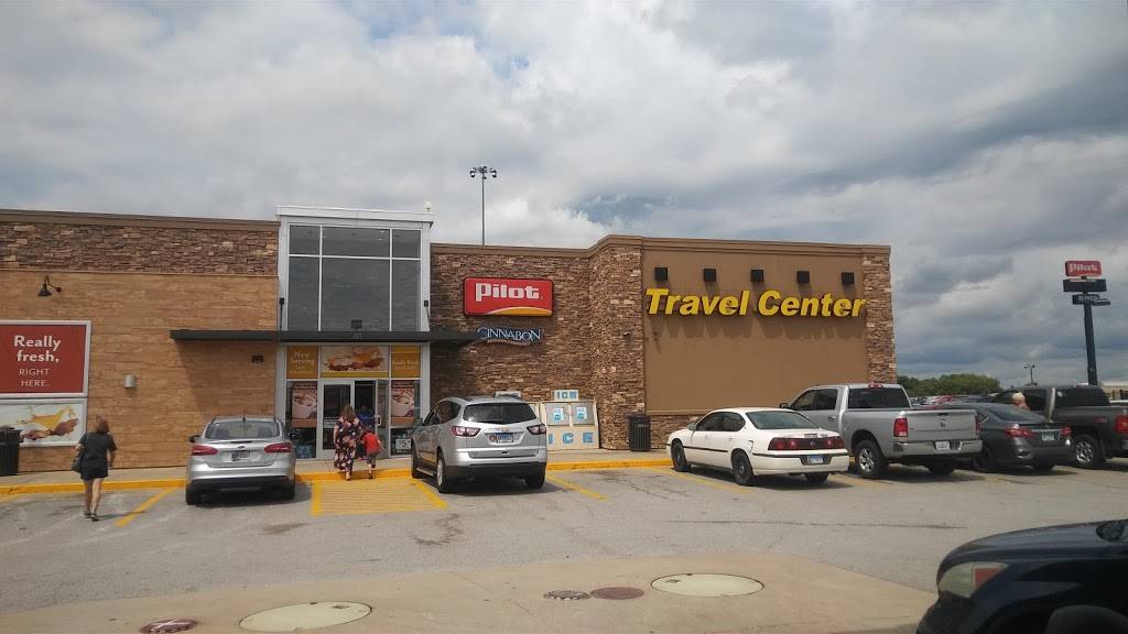 Pilot Travel Center | restaurant | 503 N Oakwood St, Oakwood, IL 61858, USA | 2173544270 OR +1 217-354-4270