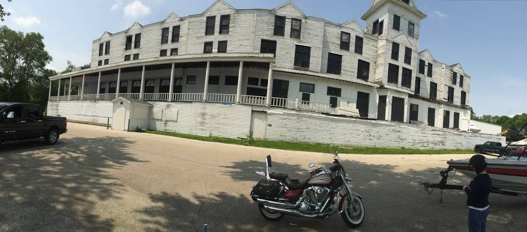 Mineola Hotel & Restaurant Incorporated | restaurant | 91 Cora Ave, Fox Lake, IL 60020, USA | 8475870771 OR +1 847-587-0771