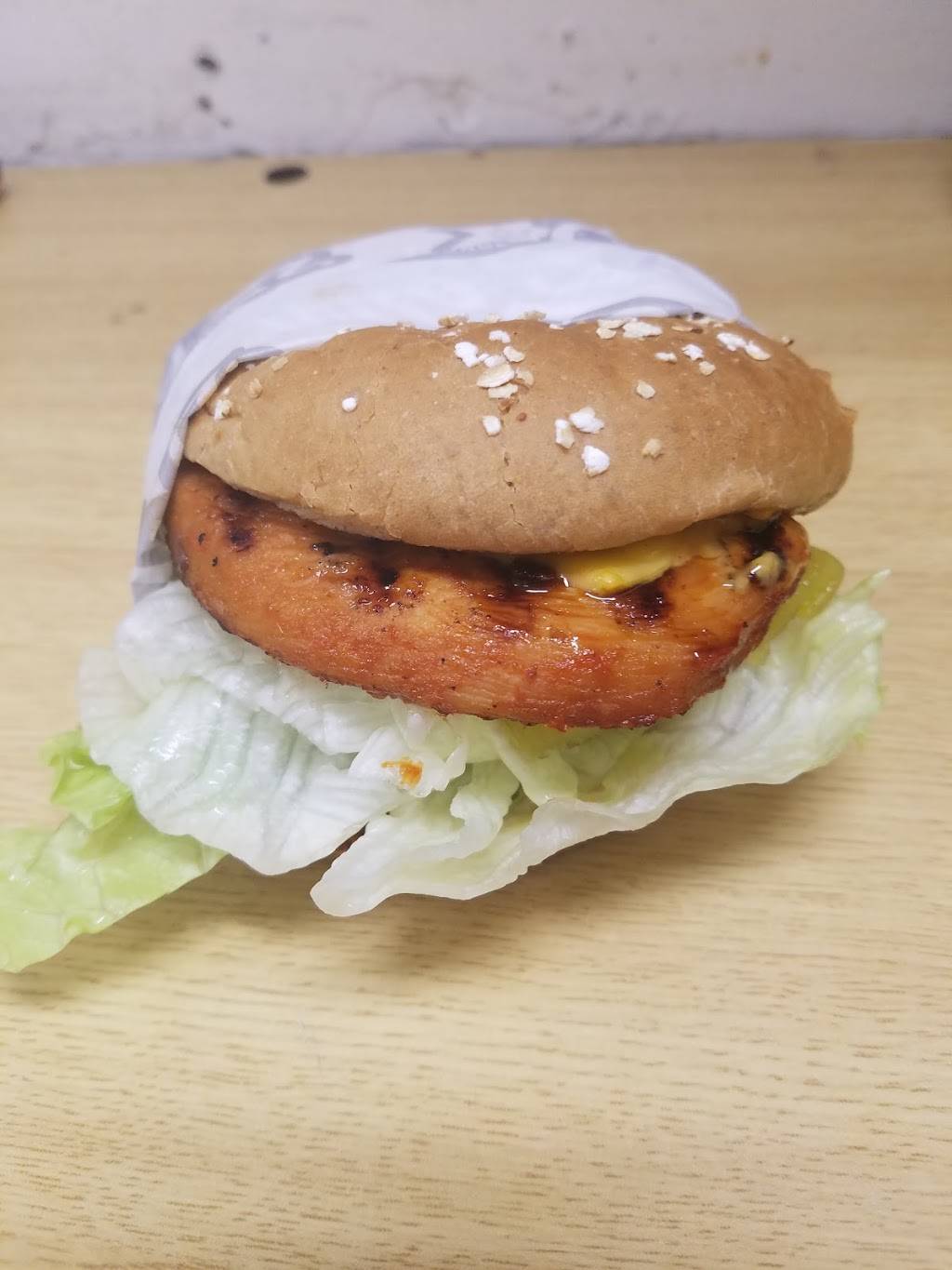 Carls Jr. | restaurant | 344 W Manchester Blvd, Inglewood, CA 90301, USA | 3106711686 OR +1 310-671-1686