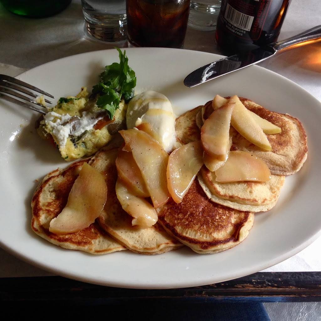 Marlow & Sons | restaurant | 81 Broadway, Brooklyn, NY 11249, USA | 7183841441 OR +1 718-384-1441