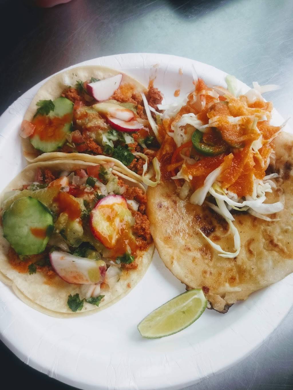 Angels Tipicos Food Truck | restaurant | 923 S George Mason Dr, Arlington, VA 22203, USA | 3012663558 OR +1 301-266-3558