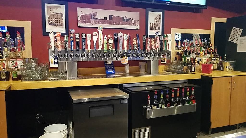 Buffalo Wild Wings | restaurant | 239 Midway Blvd, Elyria, OH 44035, USA | 4403245544 OR +1 440-324-5544