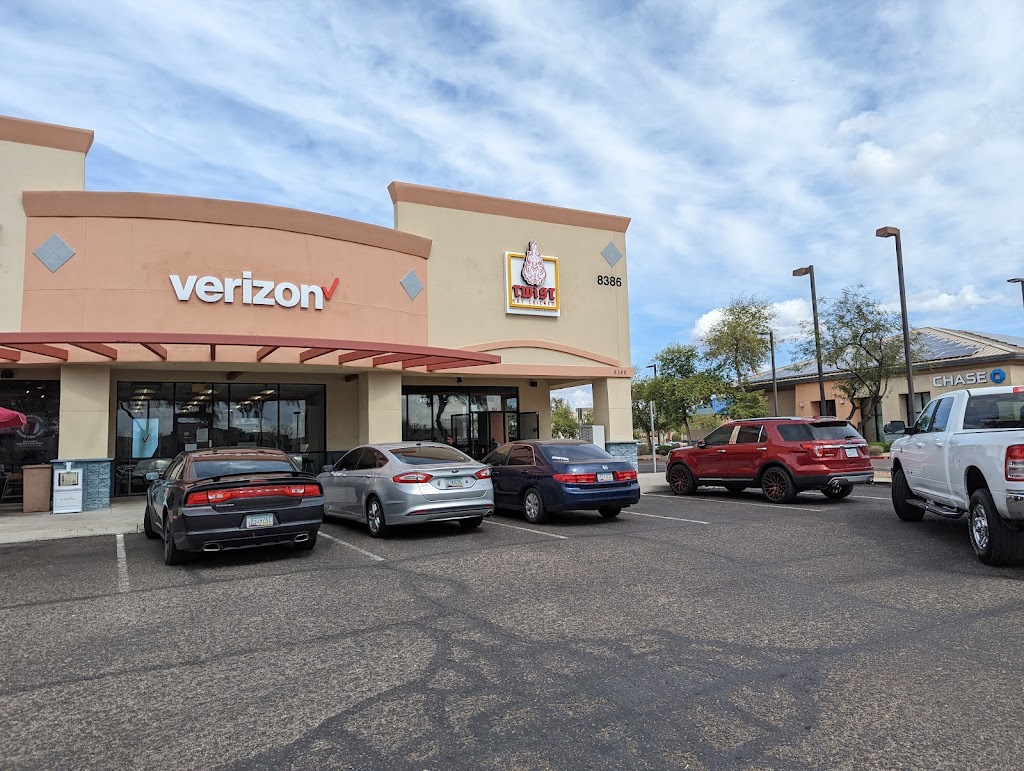 Twist Hot Chicken | restaurant | 8386 W Thunderbird Rd Suite 103, Peoria, AZ 85381, USA | 6232172714 OR +1 623-217-2714