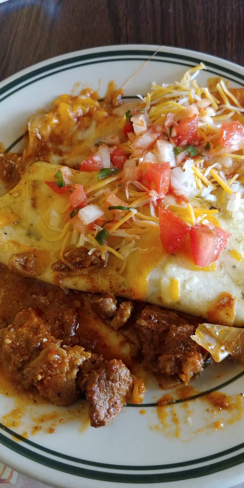 Mexican Village | restaurant | 3161 S 92nd St, Milwaukee, WI 53227, USA | 4148978008 OR +1 414-897-8008