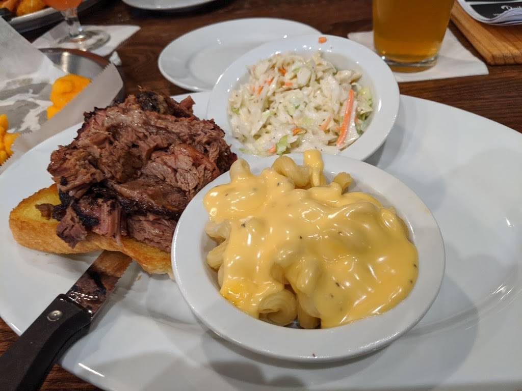 North and South Seafood & Smokehouse | restaurant | 958 Liberty Dr, Verona, WI 53593, USA | 6084970256 OR +1 608-497-0256