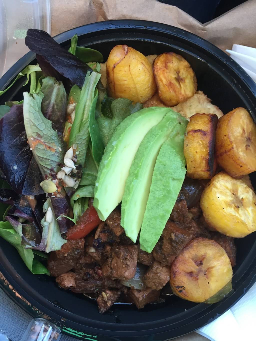 Vs Caribbean Restaurant | restaurant | 1221 Weston Rd, York, ON M6M 4P7, Canada | 4162491221 OR +1 416-249-1221