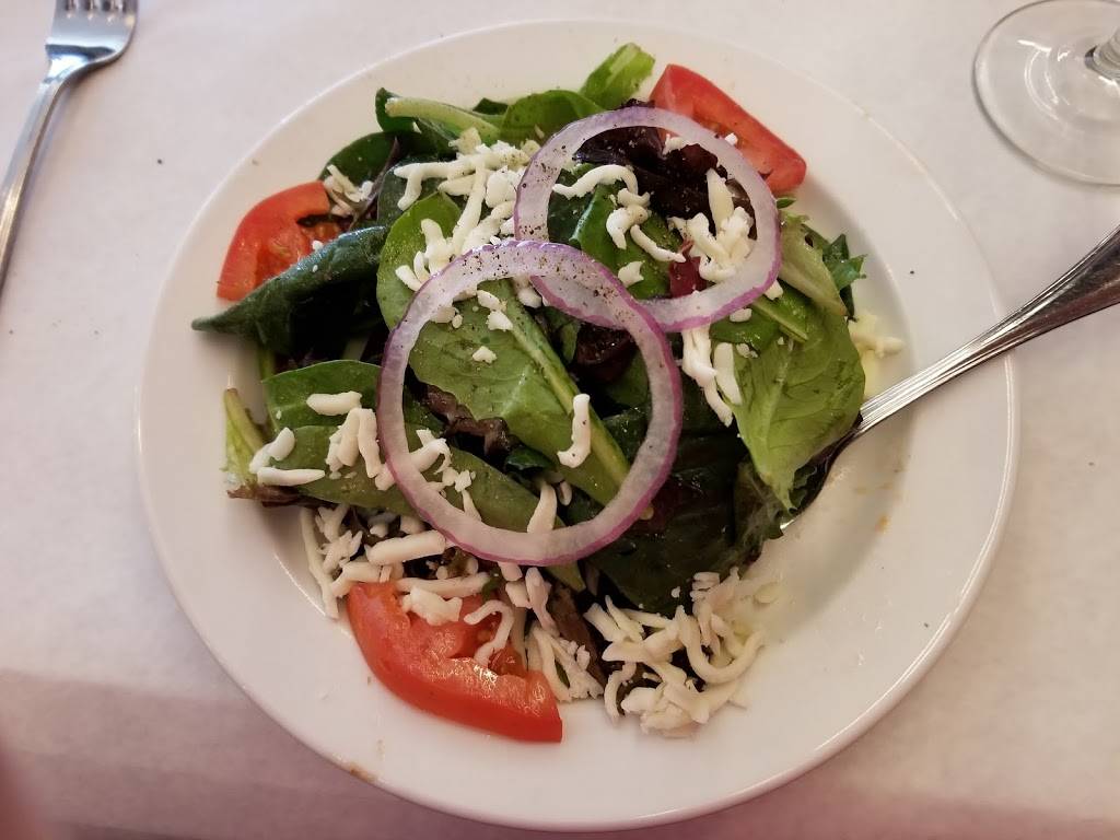 Giovannis Kitchen | restaurant | 8831 Ladue Rd, St. Louis, MO 63124, USA | 3147214100 OR +1 314-721-4100