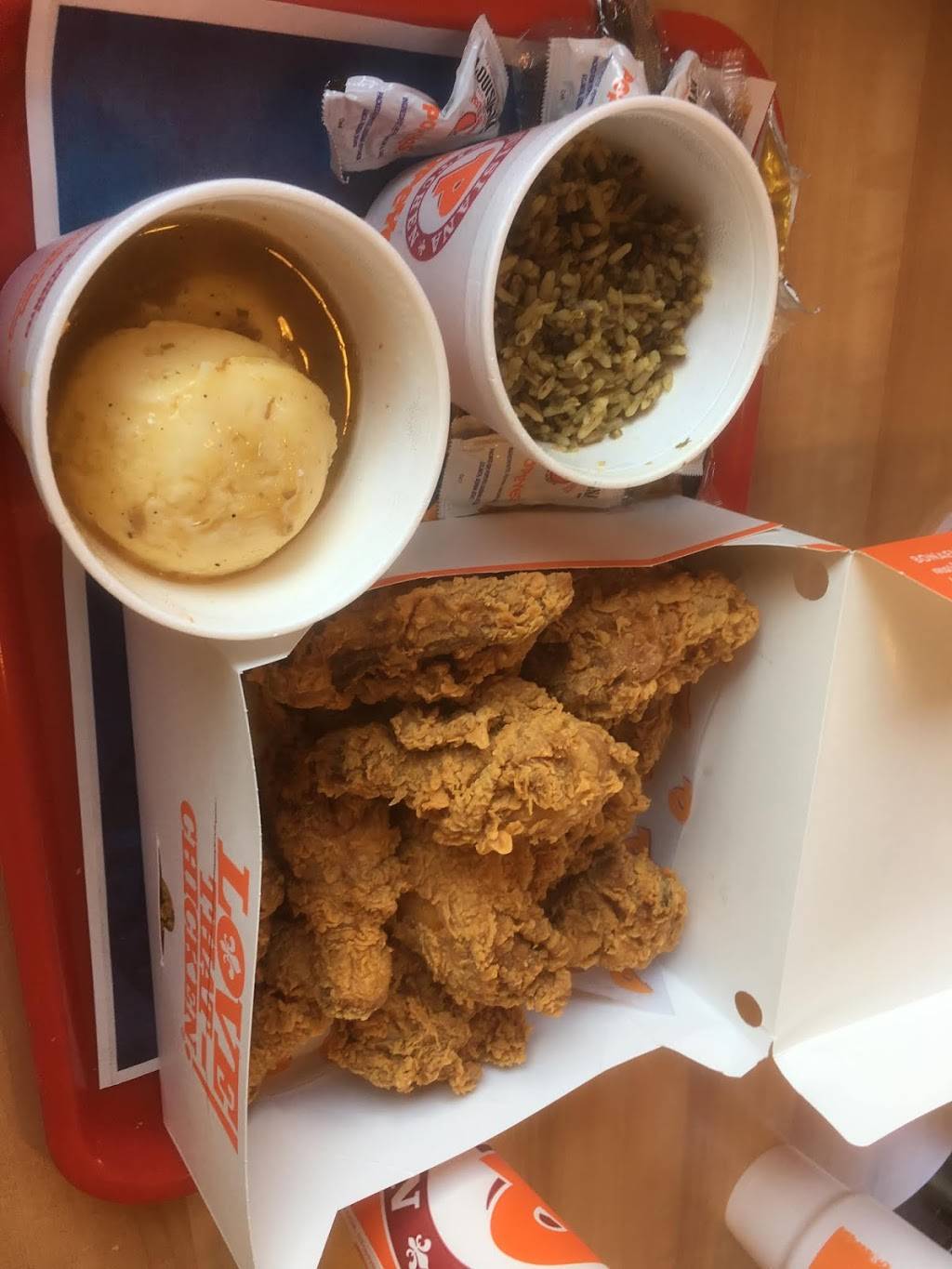 Popeyes Louisiana Kitchen | restaurant | 843 S Broad St, Brooksville, FL 34601, USA | 3527993335 OR +1 352-799-3335