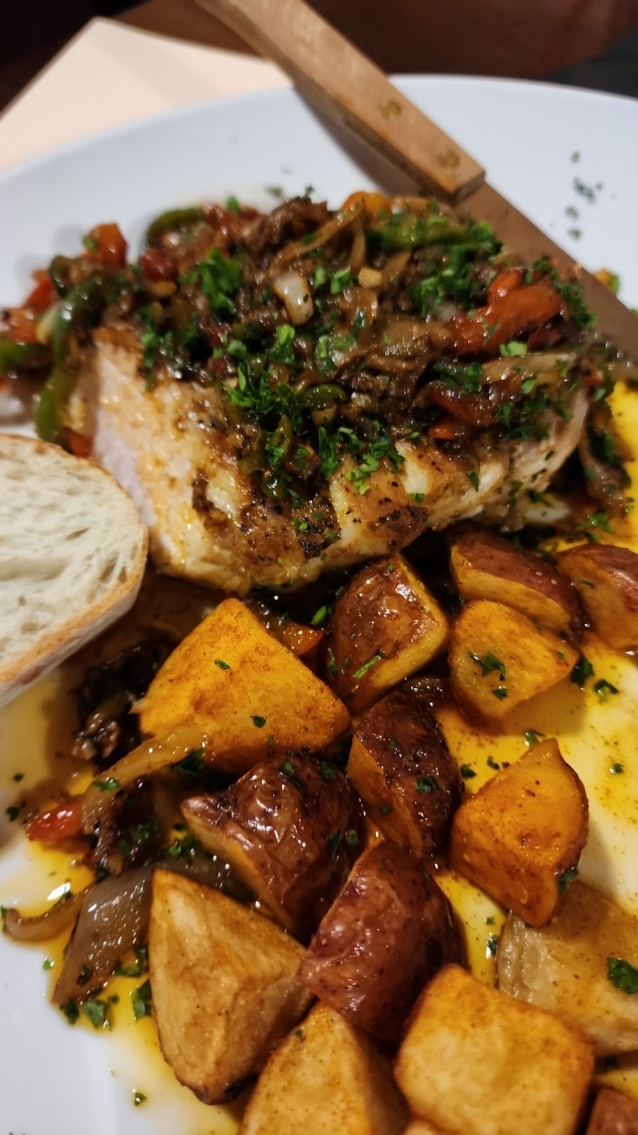 Uvas Vino & Tapas | restaurant | 16230 Summerlin Rd, Fort Myers, FL 33908, USA | 2398873889 OR +1 239-887-3889