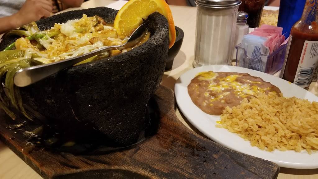 Loma Linda | restaurant | 3611 Mt Vernon Ave, Bakersfield, CA 93306, USA | 6618738095 OR +1 661-873-8095