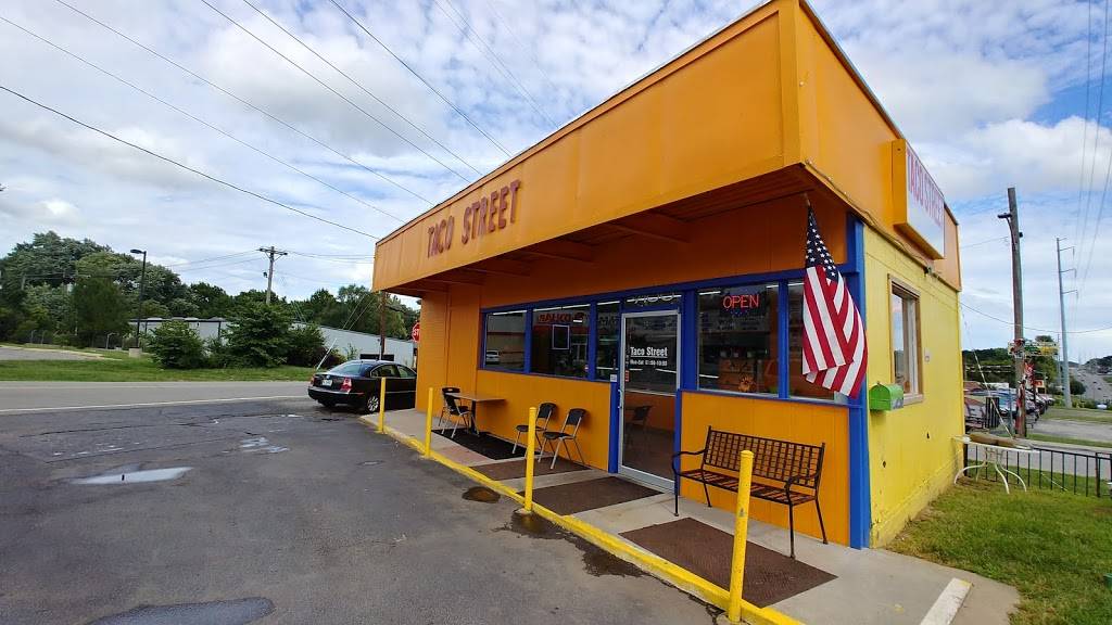 Taco Street | restaurant | 9100 E US Hwy 40, Independence, MO 64055, USA | 8164925315 OR +1 816-492-5315