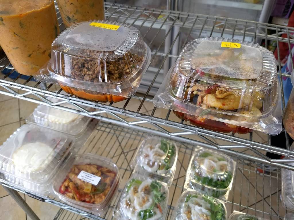 Larb Thai Food & Tapas | restaurant | 10166 San Pablo Ave, El Cerrito, CA 94530, USA | 5105248988 OR +1 510-524-8988