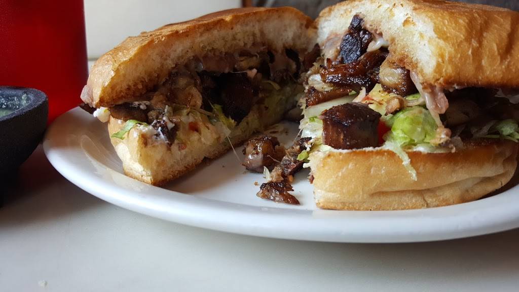 Don Miguel | restaurant | 1011 136th Ave, Holland, MI 49424, USA | 6167968037 OR +1 616-796-8037