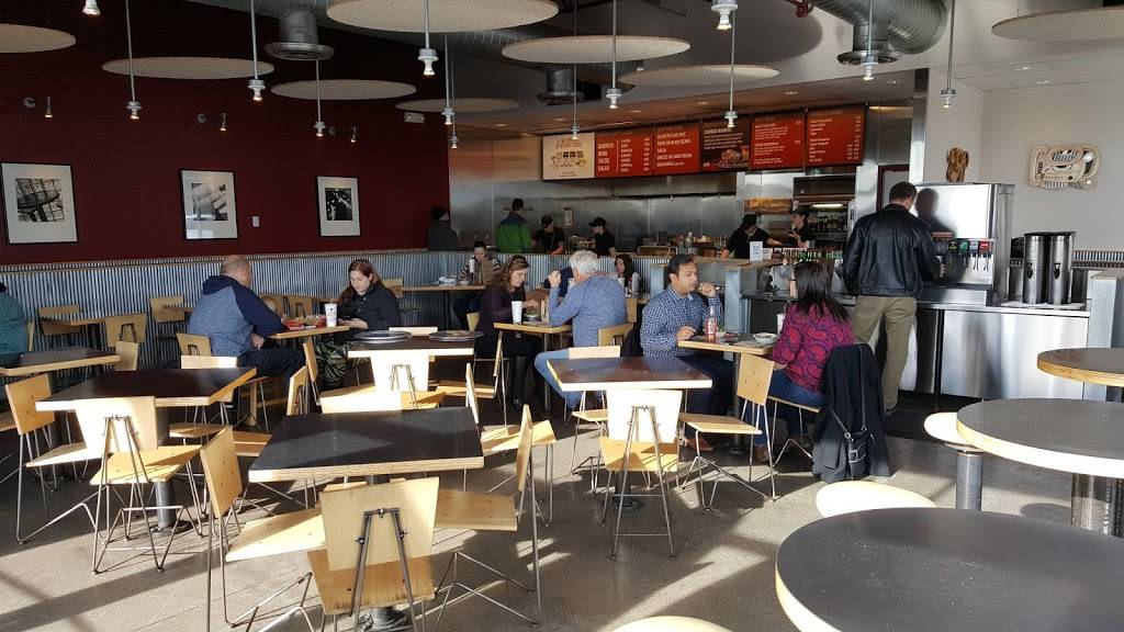 Chipotle Mexican Grill | restaurant | 1569 Fall River Dr #105, Loveland, CO 80538, USA | 9704618900 OR +1 970-461-8900