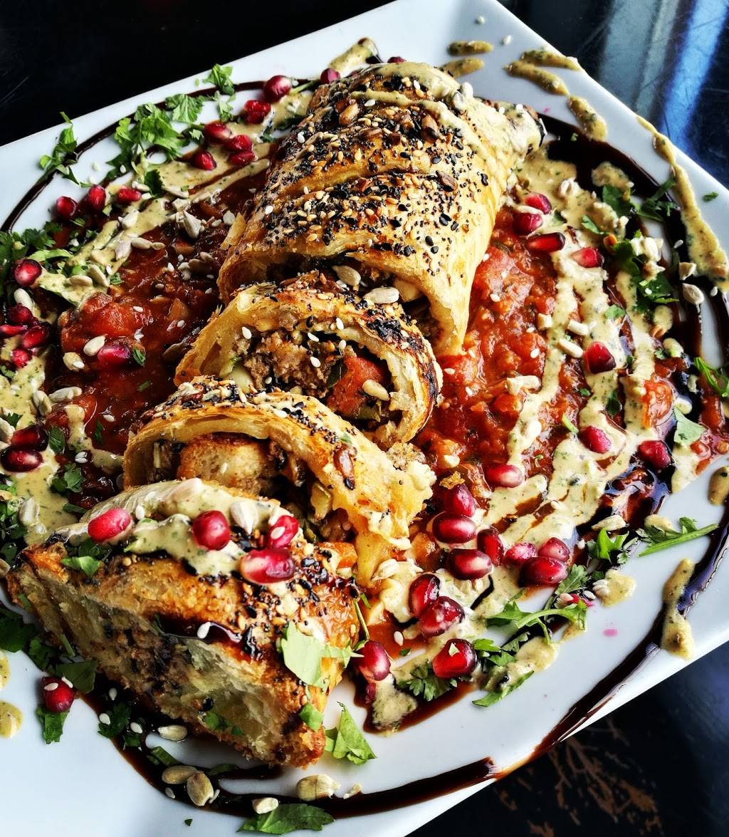 Devlins Advocate | restaurant | 93 Dalhousie St, Brantford, ON N3T 2J1, Canada | 5193044568 OR +1 519-304-4568