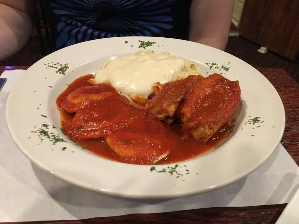 Domenics Rose Villa Restaurant | restaurant | 368 Portage Lakes Drive, Akron, OH 44319, USA | 3306445522 OR +1 330-644-5522