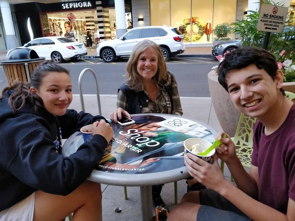 Menchies Frozen Yogurt | bakery | 15147 N Scottsdale Rd Ste H1-100, Scottsdale, AZ 85254, USA | 4802196880 OR +1 480-219-6880