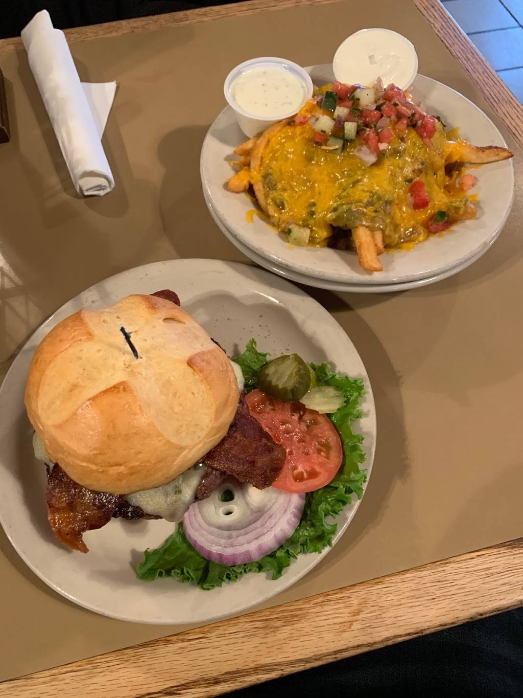 Mavericks Grille | night club | 15 E Agate Ave, Granby, CO 80446, USA | 9708879000 OR +1 970-887-9000