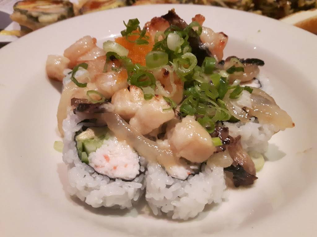 Crazy Rockn Sushi | restaurant | 1546 W Redondo Beach Blvd, Gardena, CA 90247, USA | 3103237655 OR +1 310-323-7655