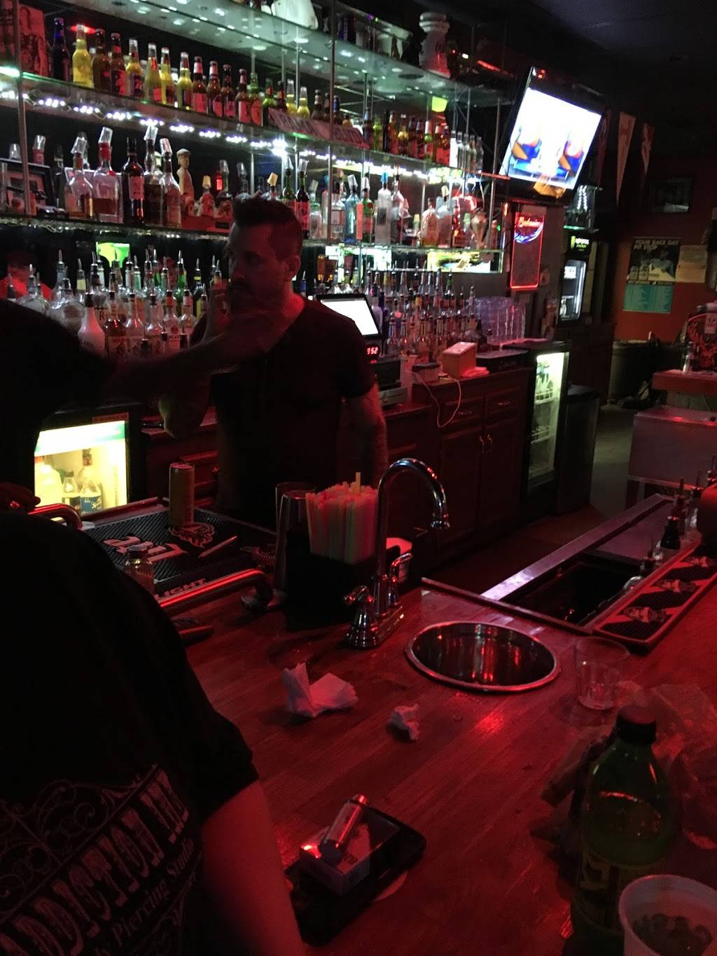 Last Call Bar & Grill | restaurant | 1184 Long Hollow Pike, Gallatin, TN 37066, USA | 6152303100 OR +1 615-230-3100