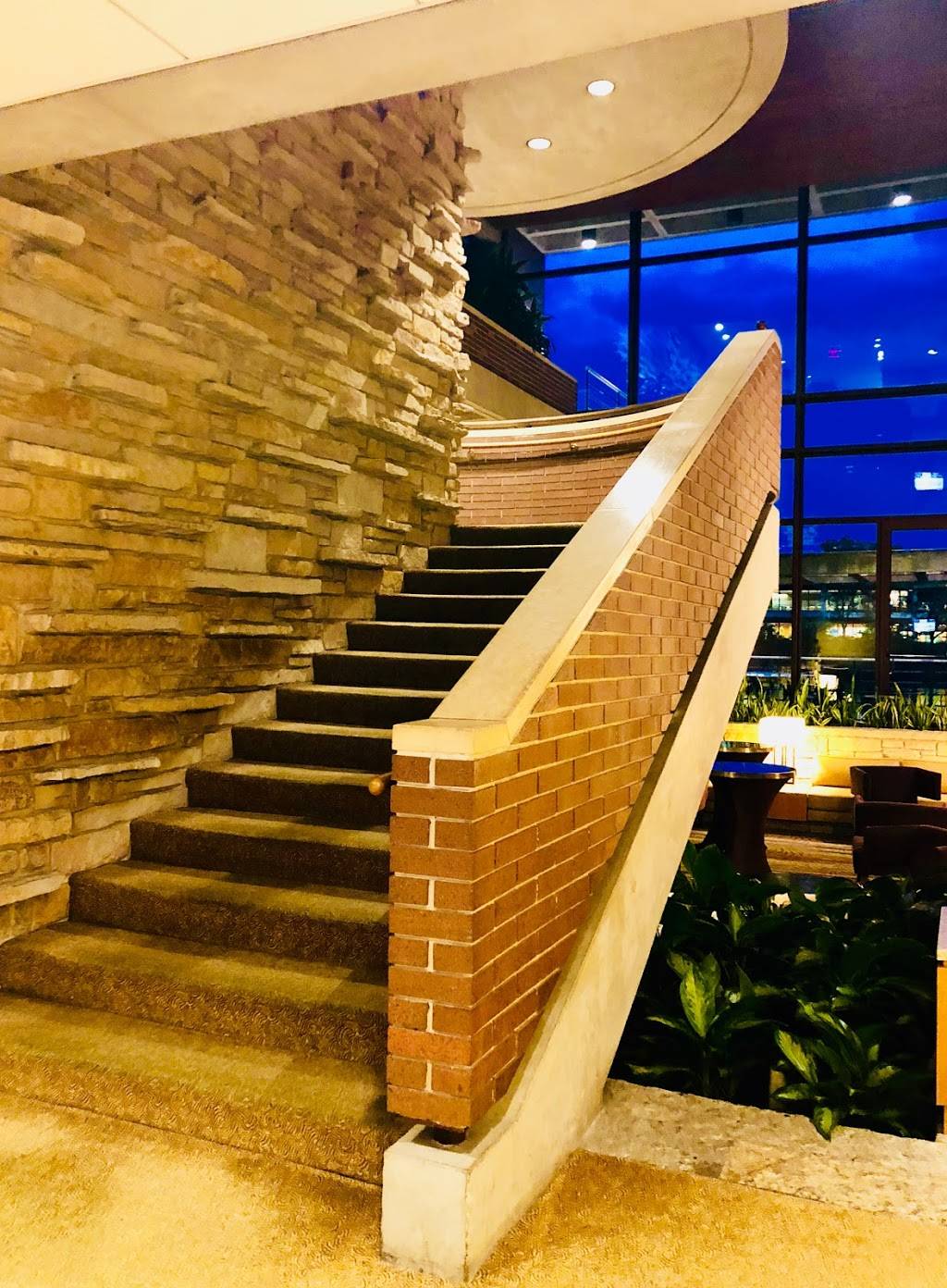 Waters Edge | cafe | 2815 Jorie Blvd, Oak Brook, IL 60523, USA | 6305681234 OR +1 630-568-1234