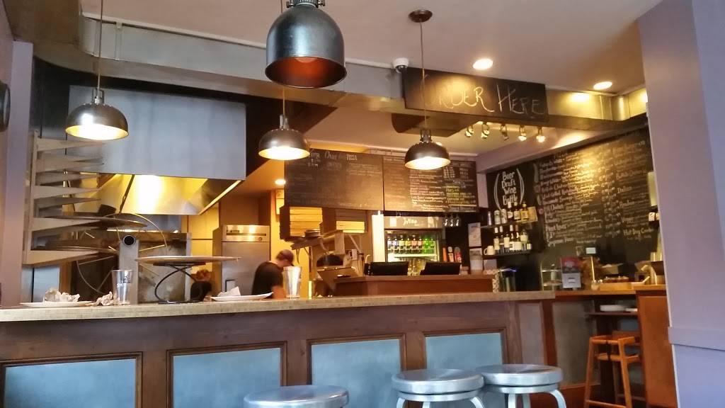 AJs Wood Grill Pizza | meal takeaway | 68 Wallingford Square, Kittery, ME 03904, USA | 2074399700 OR +1 207-439-9700