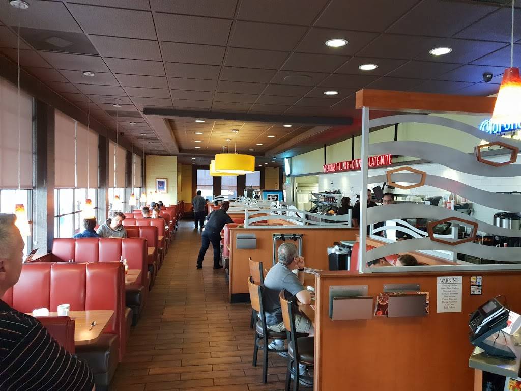 Dennys | restaurant | 6100 Sunset Blvd, Hollywood, CA 90028, USA | 3234647470 OR +1 323-464-7470