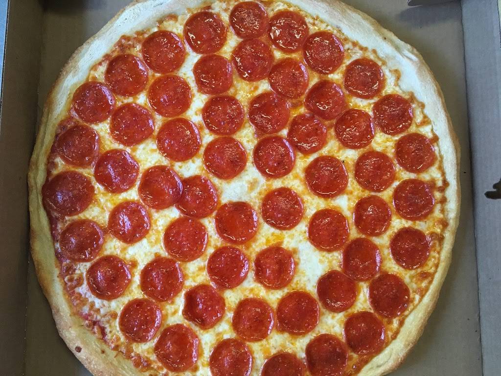Ramseys Pizzeria | restaurant | 13722 US-11, Adams Center, NY 13606, USA | 3155835151 OR +1 315-583-5151