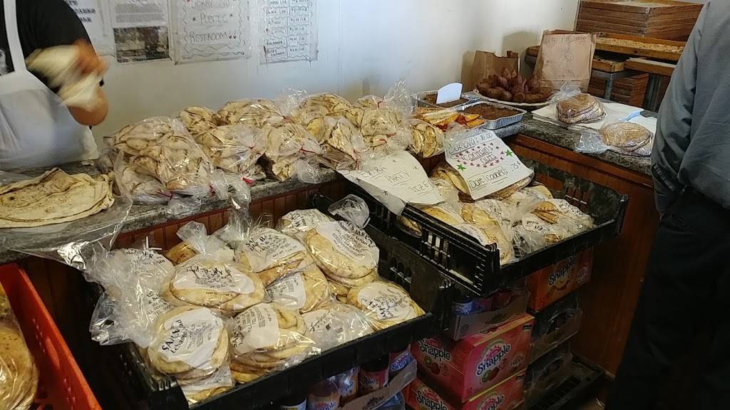 Sams Bakery | bakery | 256 Flint St, Fall River, MA 02723, USA | 5086745422 OR +1 508-674-5422