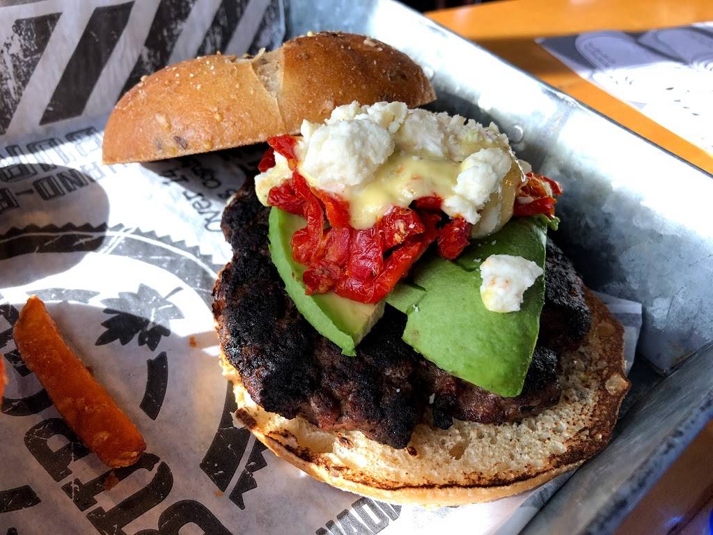 The Works Gourmet Burger Bistro | restaurant | 1405 Upper James St, Hamilton, ON L9B 1K2, Canada | 9053836668 OR +1 905-383-6668