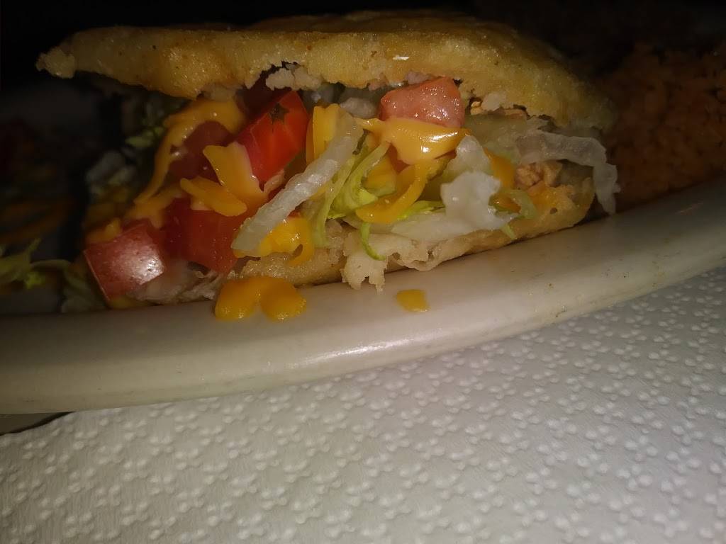 Angelicas 2 | restaurant | 2242, 3020 Commercial Ave, San Antonio, TX 78221, USA | 2109246112 OR +1 210-924-6112