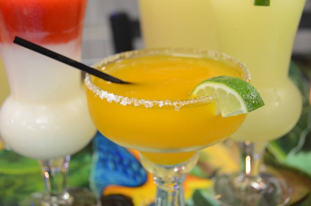 Casa Del Mar II | restaurant | 1410 4th St, Charleston, IL 61920, USA | 2175084219 OR +1 217-508-4219