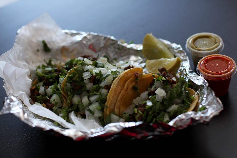 Breaking Taco | restaurant | 7428, 608 E Main St, Mahomet, IL 61853, USA | 2175866938 OR +1 217-586-6938