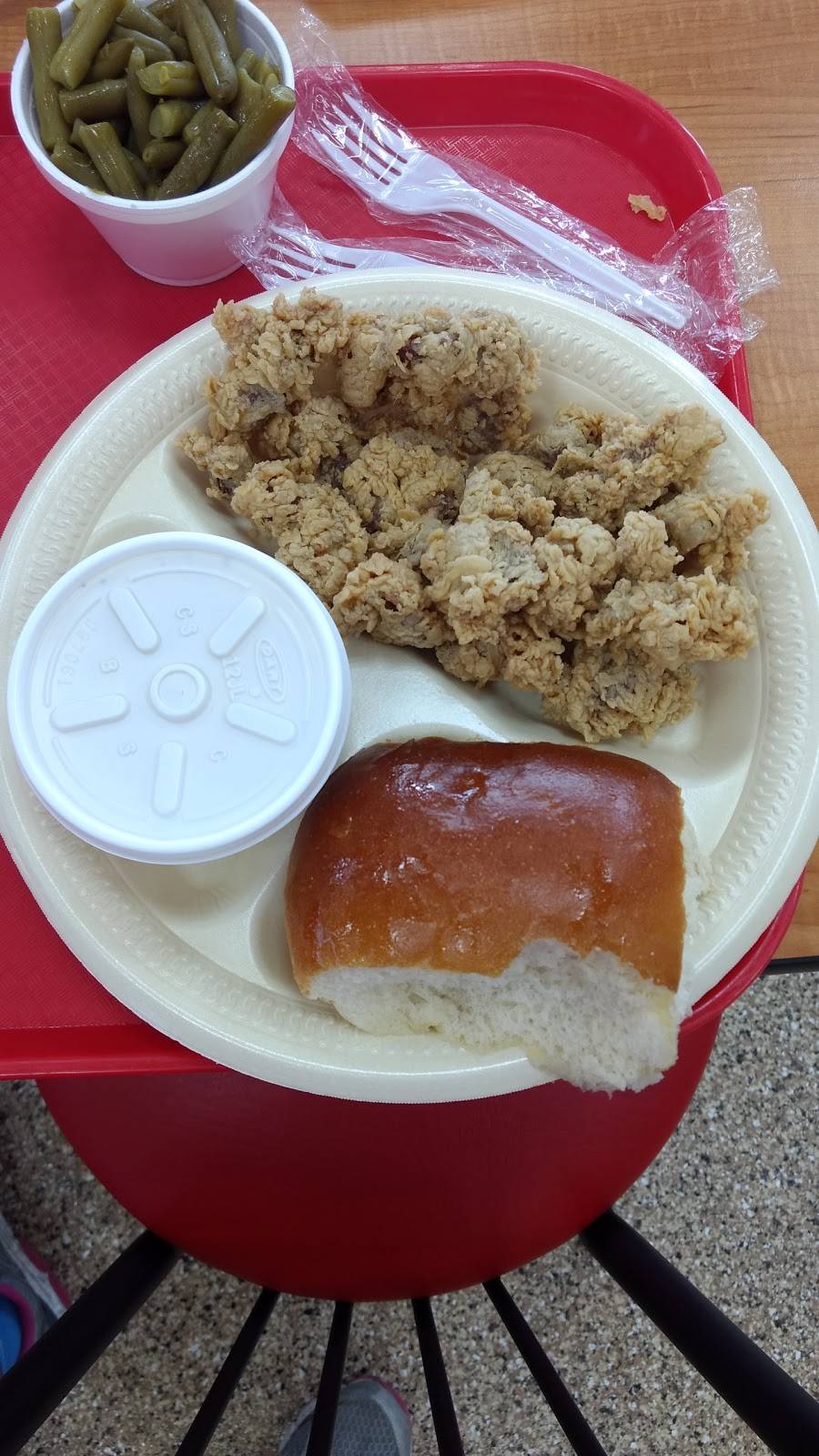 Bushs Chicken | restaurant | 4209 N Navarro St, Victoria, TX 77901, USA | 3617035293 OR +1 361-703-5293