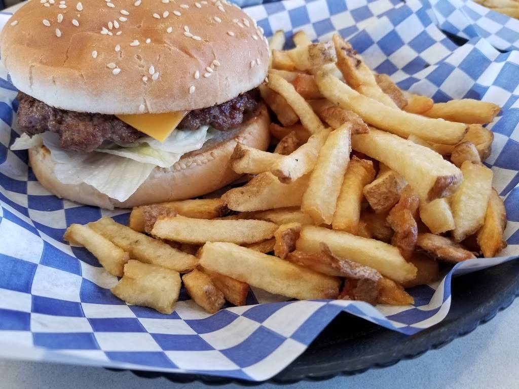 Gus Jr | restaurant | 497 E 4th St, Perris, CA 92570, USA | 9516573728 OR +1 951-657-3728