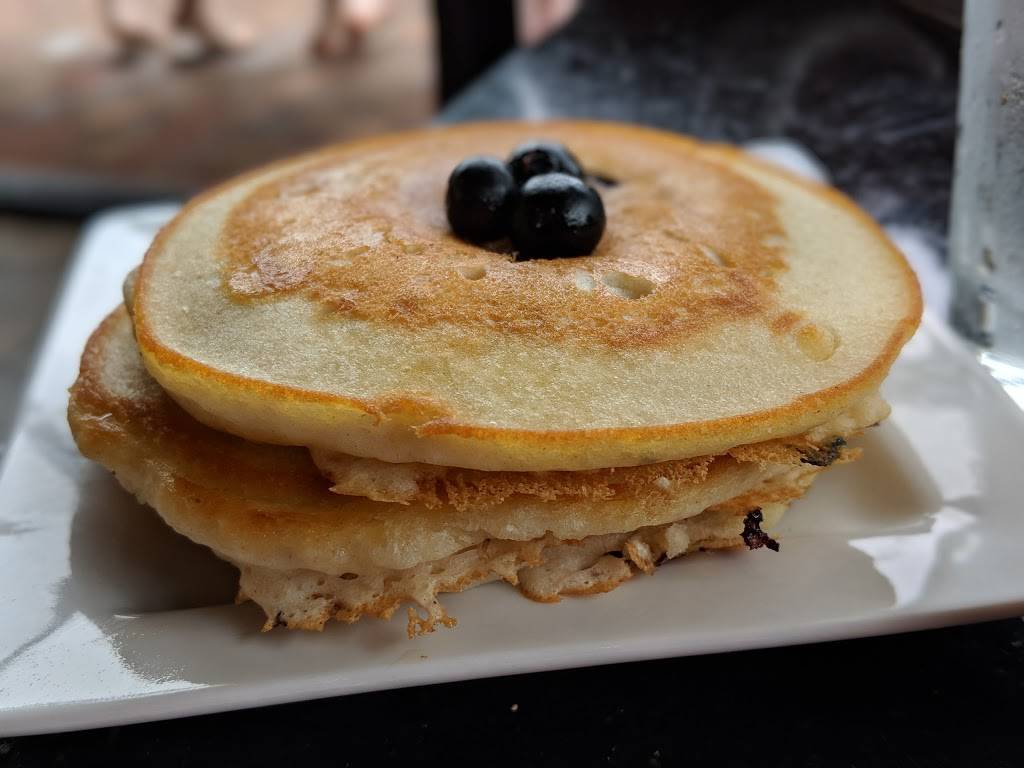 Kekes Breakfast Cafe | restaurant | 4062 Plaza Blvd #10, Gainesville, FL 32608, USA | 3527457575 OR +1 352-745-7575