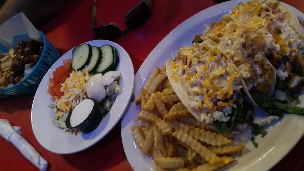 Gatas Sports Bar & Grille | night club | 811 Elma G Miles Pkwy, Hinesville, GA 31313, USA | 9123689464 OR +1 912-368-9464